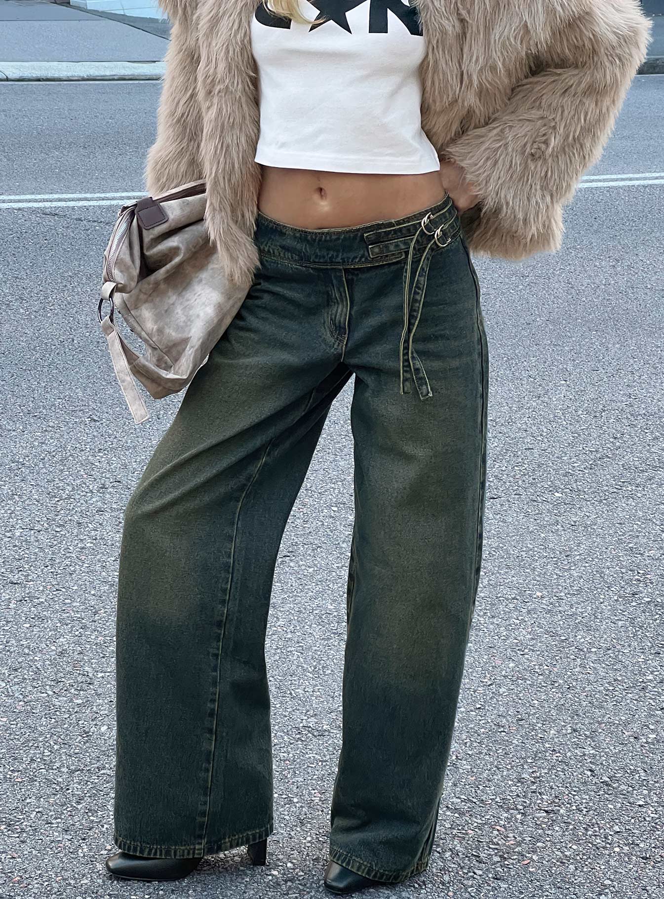 Boxie Mid Rise Wide Leg Jeans Vintage Wash