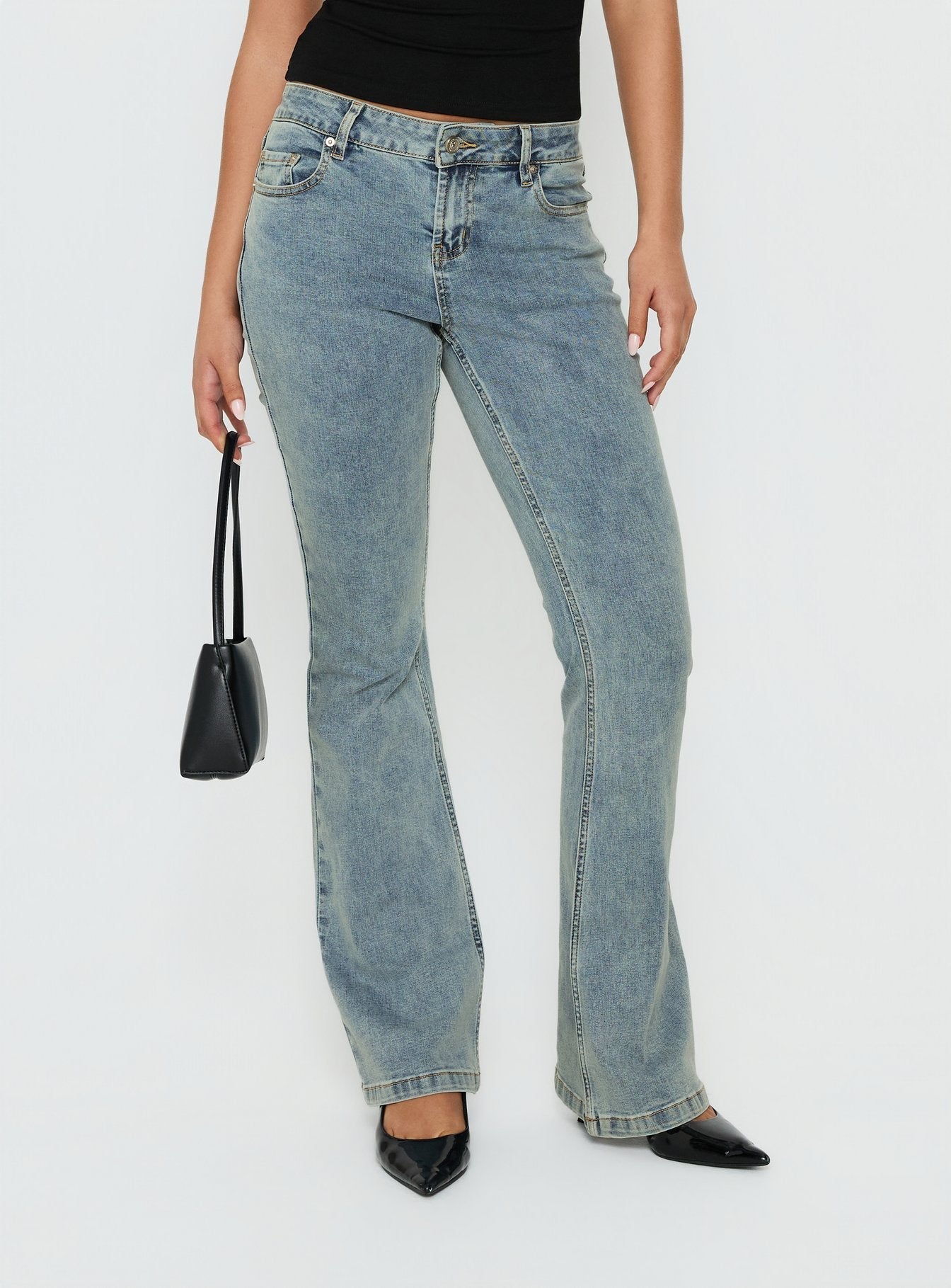Bethany Low Rise Bootleg Jeans Ice Wash