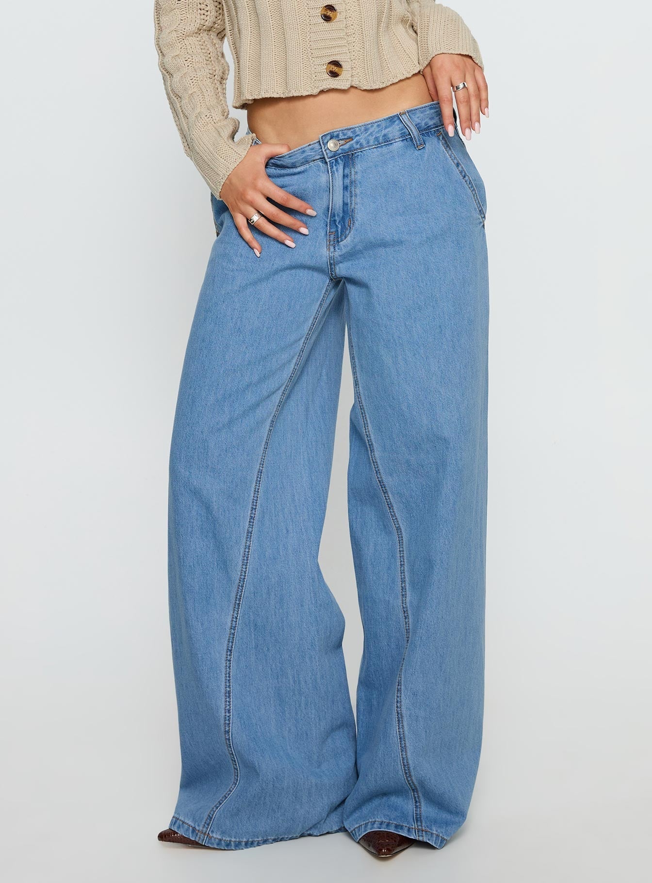 Carmon Mid Rise Wide Leg Jeans Blue