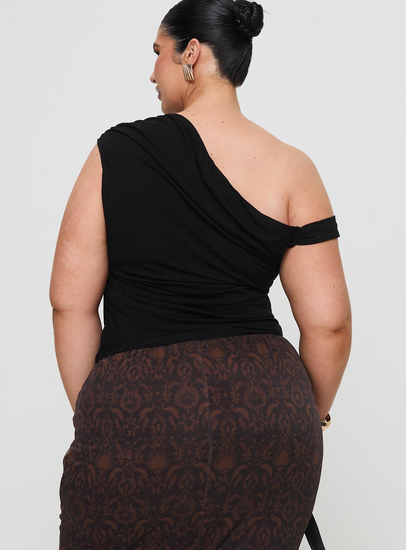 Beller Top Black Curve