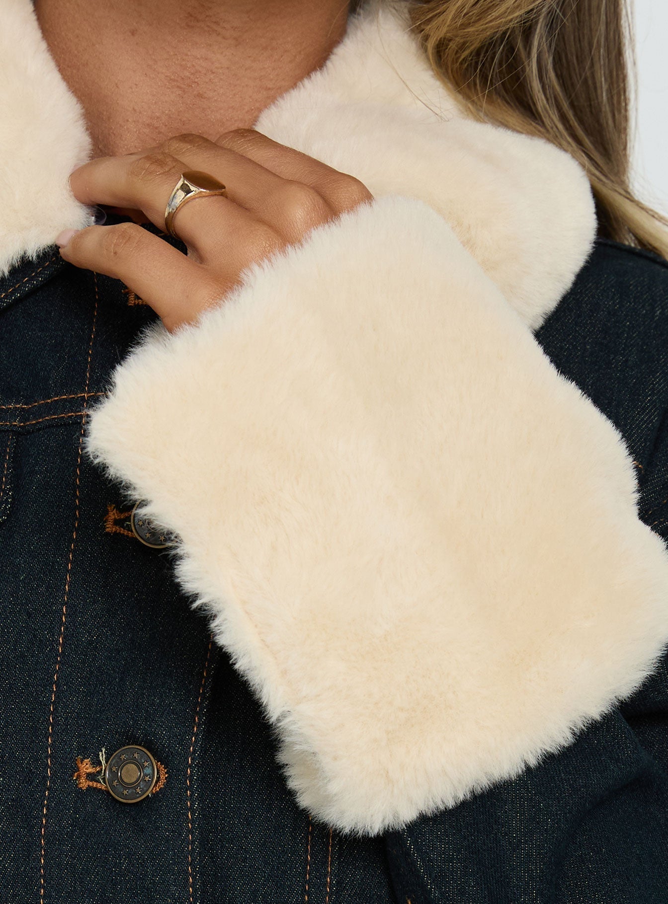 Apres Faux Fur Trim Denim Jacket Indigo
