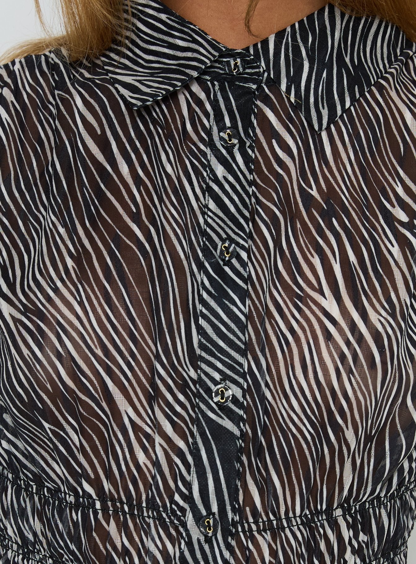 Bexlee Collared Chiffon Ruched Top Animal