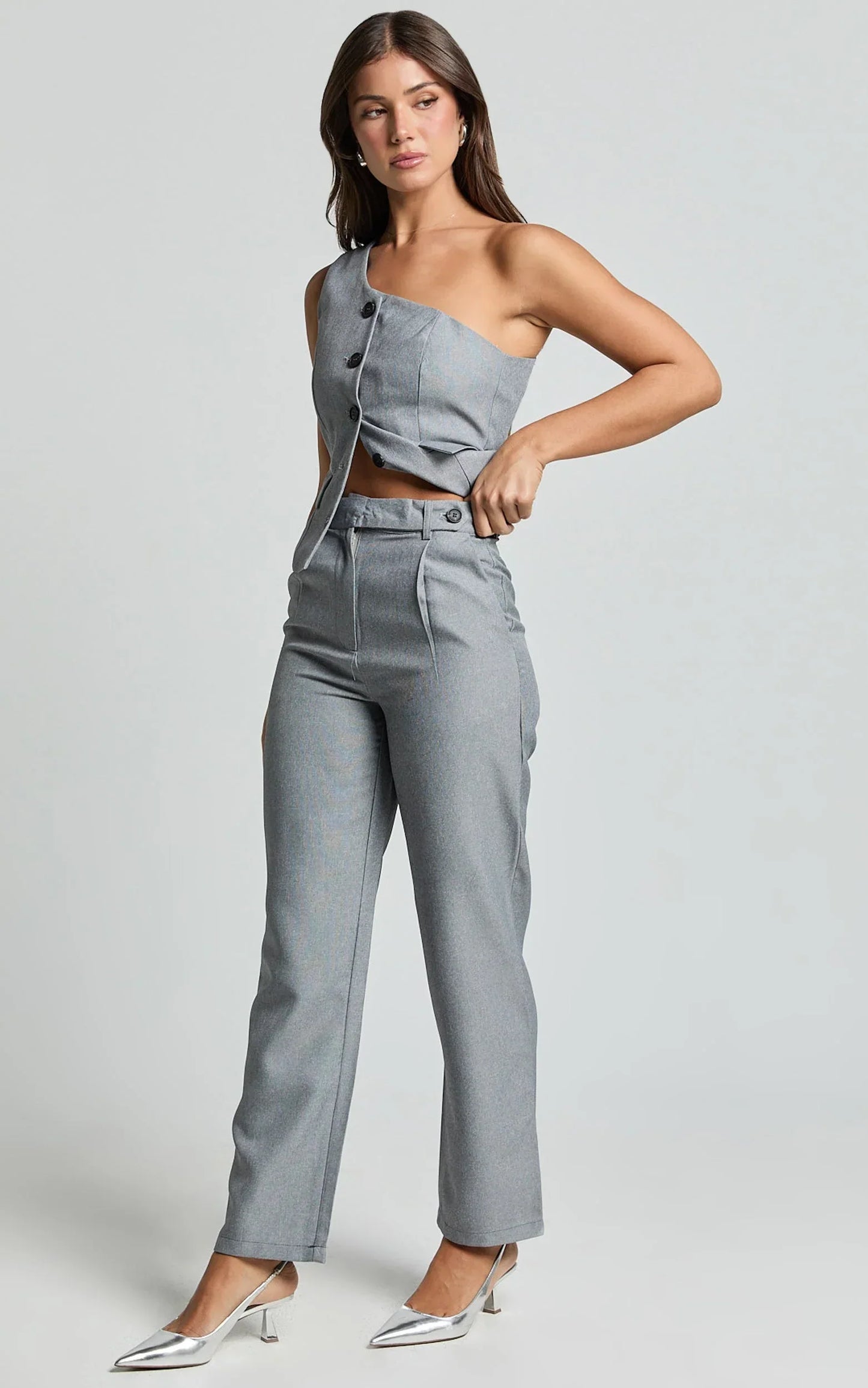 Kourtney Pants - Mid Waist Pleated Trousers in Grey