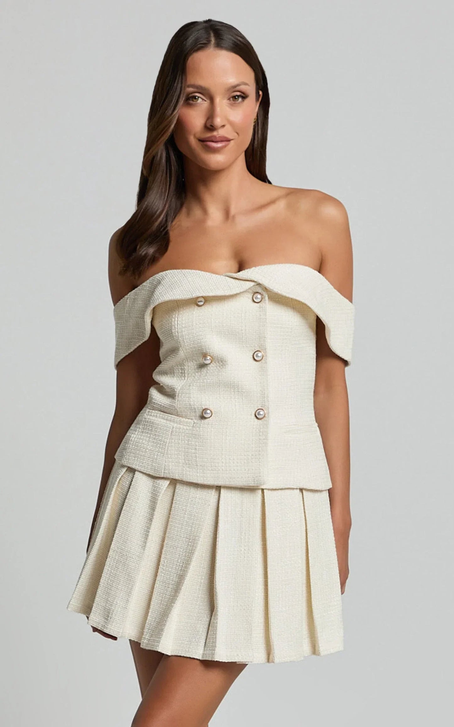 Maggie Mini Skirt - Pleated Mid Rise Boucle Skirt in Cream