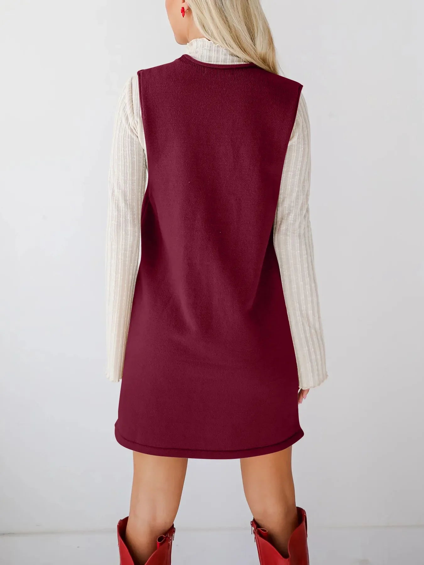 Sleeveless Knit Dress with Pockets